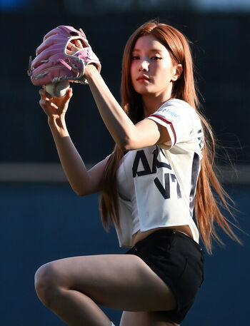 Kwon Eunbi