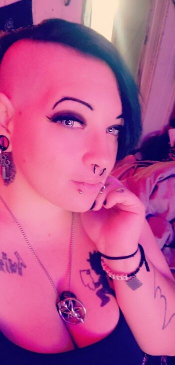 Lady_monoxide666