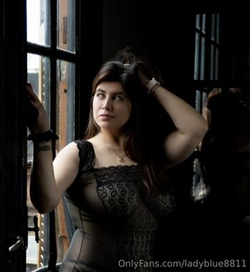 ladyblue8811