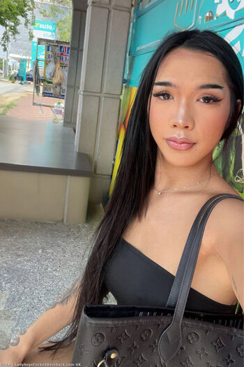 Ladyboy Gold