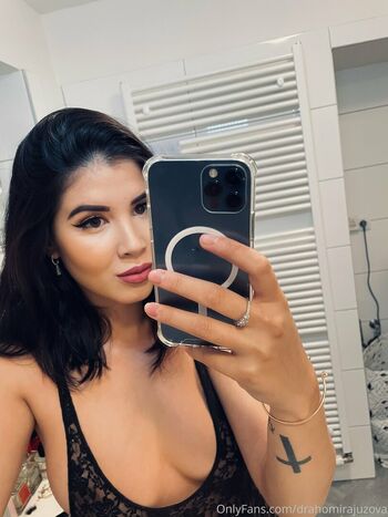 ladydeeofficial