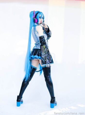 Lana Rain