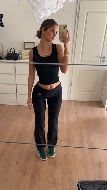lara_giorr