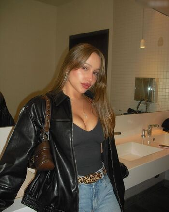 Lara_tepper