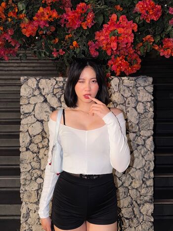 Laras Kinanda Putri