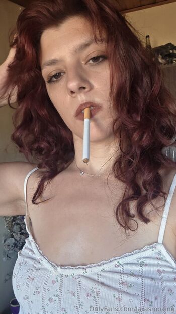 larasmoking
