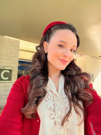 Larissa Manoela