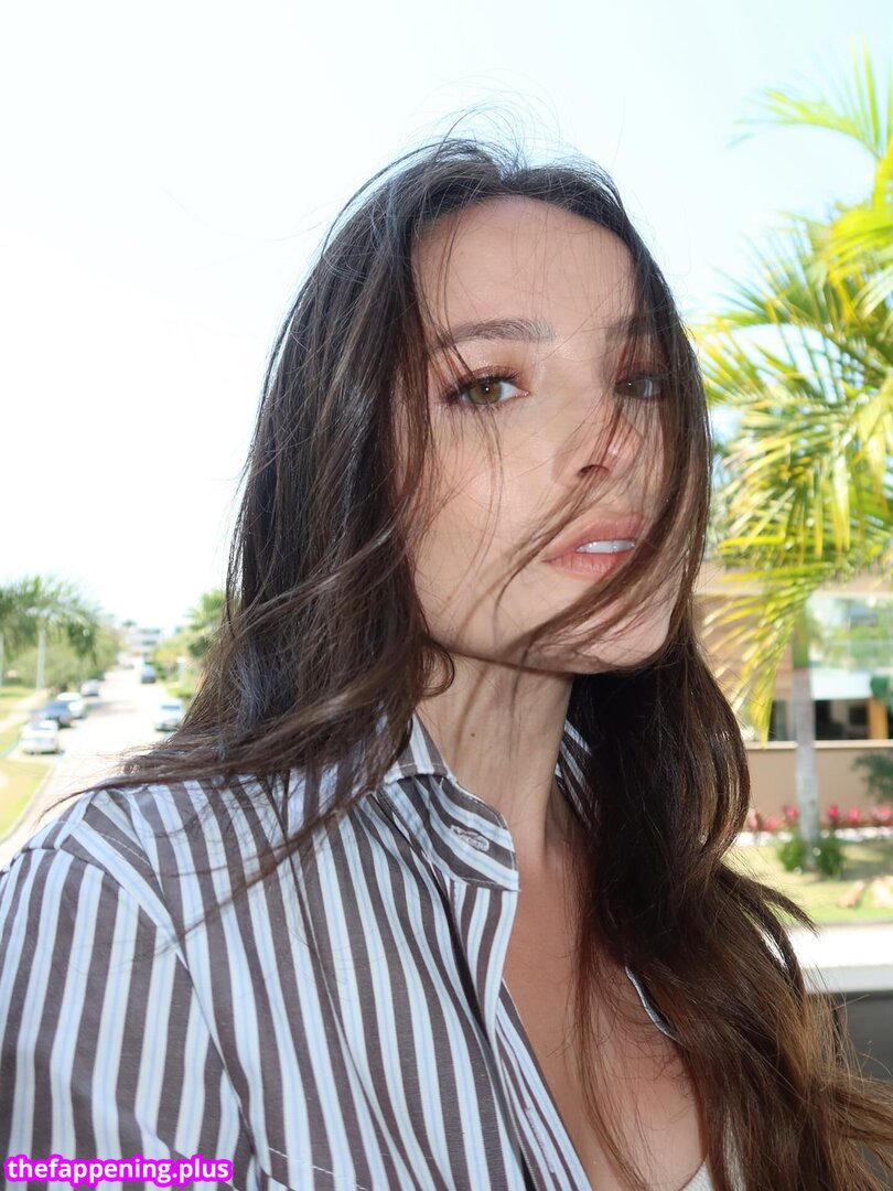Larissa Manoela
