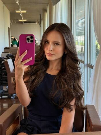 Larissa Manoela