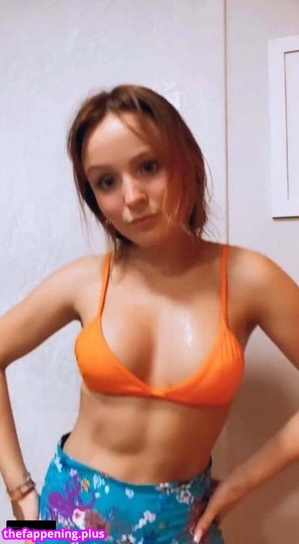 Larissa Manoela