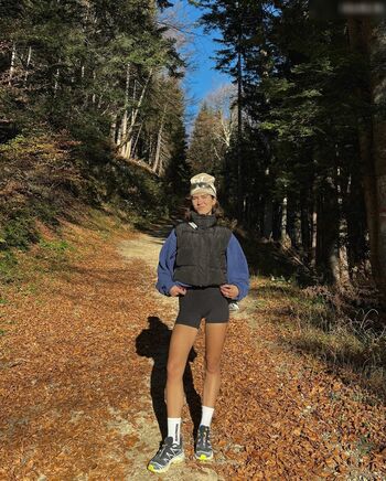 Larissa Merlyn Selena (larissahausler)