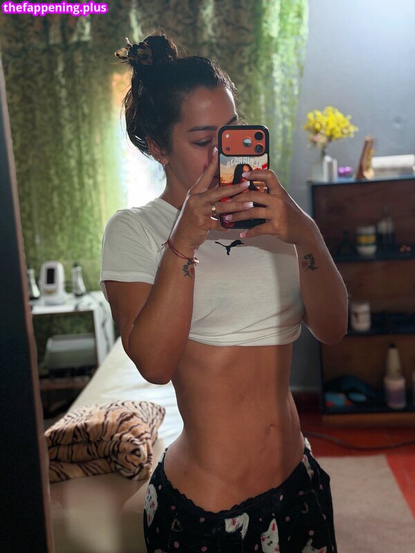 Larissa Riquelme