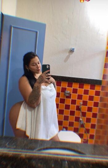 laryssacastro__