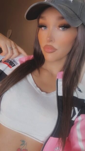 Laura Jayne