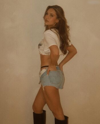 Laura Marie Soons