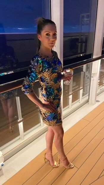 Laura Tobin