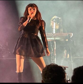 Lauren Mayberry