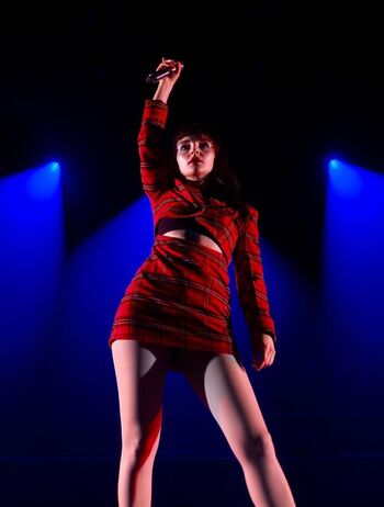 Lauren Mayberry