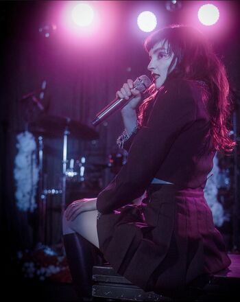Lauren Mayberry