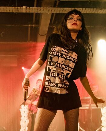 Lauren Mayberry