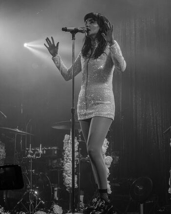 Lauren Mayberry