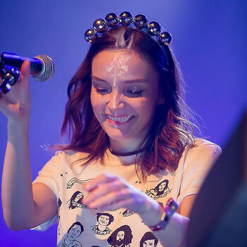 Lauren Mayberry