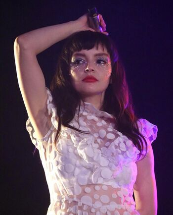 Lauren Mayberry