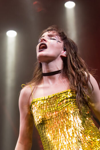 Lauren Mayberry