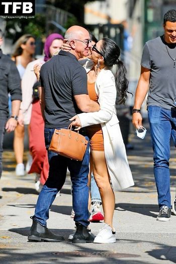 Lauren Sanchez