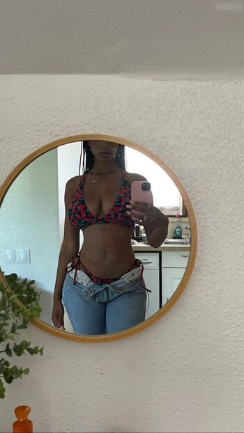 Layla (Laila Darboe)