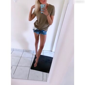 Lea (sunshineee_ms)