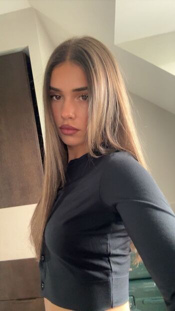 Leah Halton