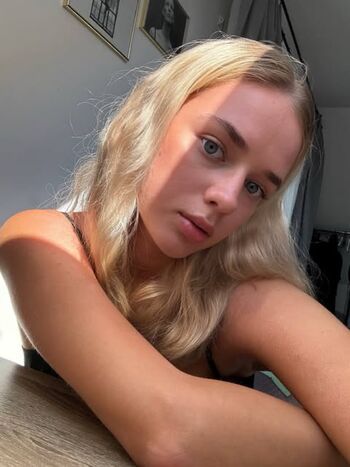 Leah Violet
