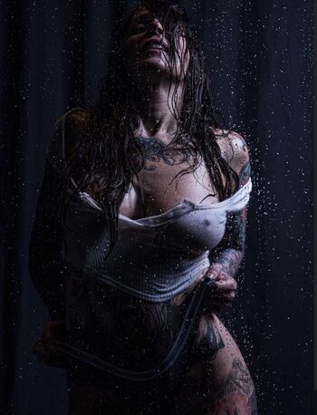 Leigh Wolfe