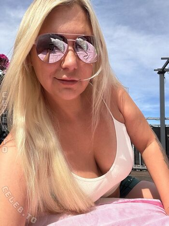 Lena Nitro
