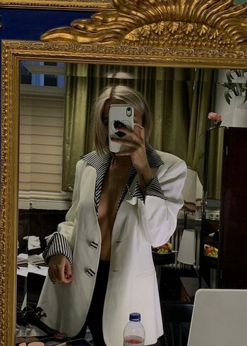 Lennon Stella