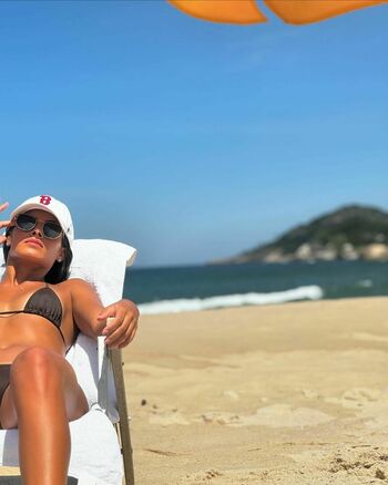 Leticia Salles