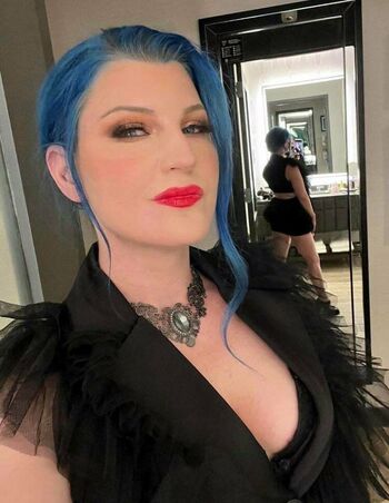 Leva Bates