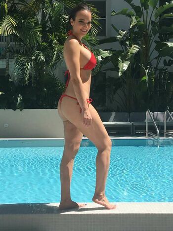 Lexi Luna
