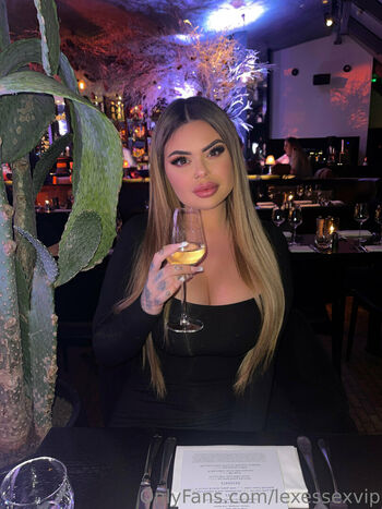 lexie_vip_x
