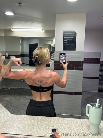 lexixnicole