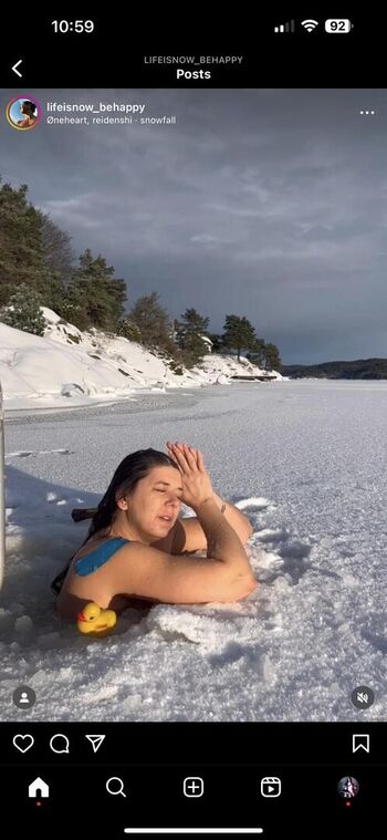 lifemodellivingbythesea