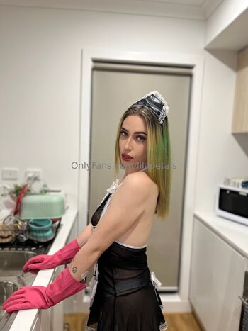 lilapetals