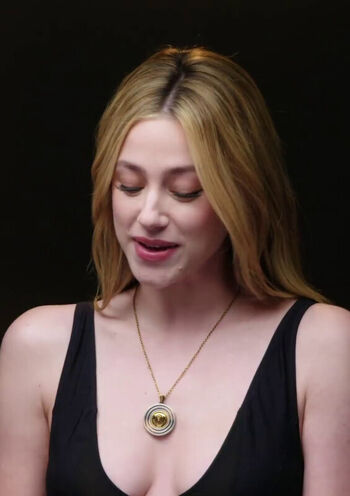 Lili Reinhart
