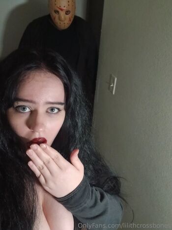lilithcrossbones
