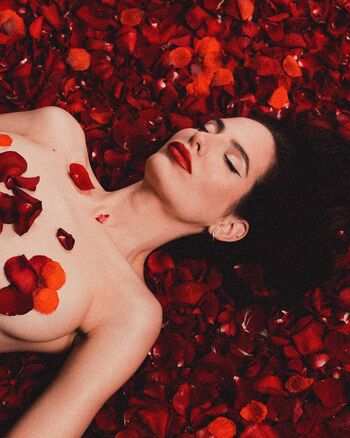 Lilly Palmer Dj