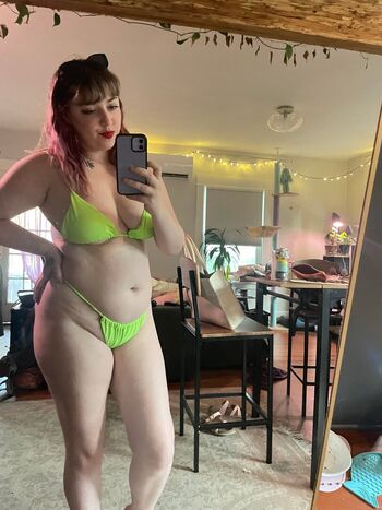 lilpinkalien