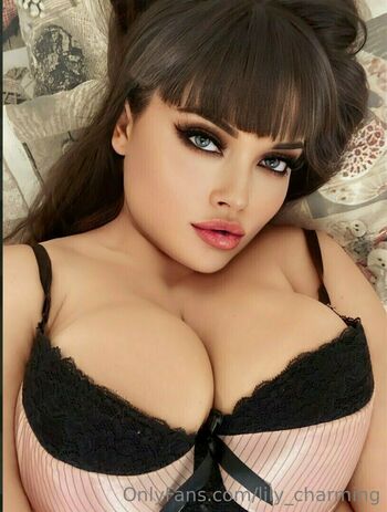 lily_charming