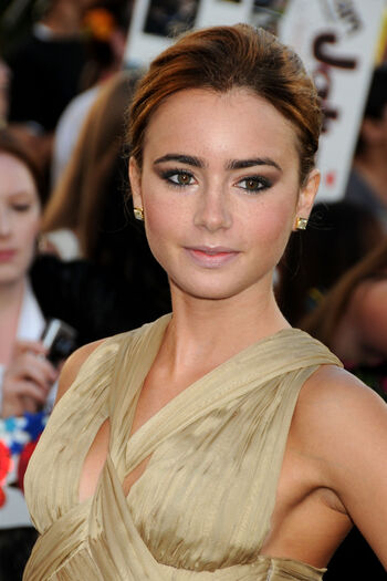 Lily Collins