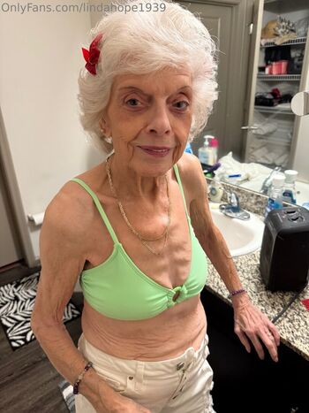 lindahope1939